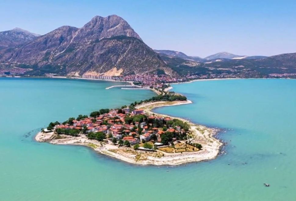 Isparta’da Gezilecek Yerler: Gül ve Lavantanın Masalsı Diyarı