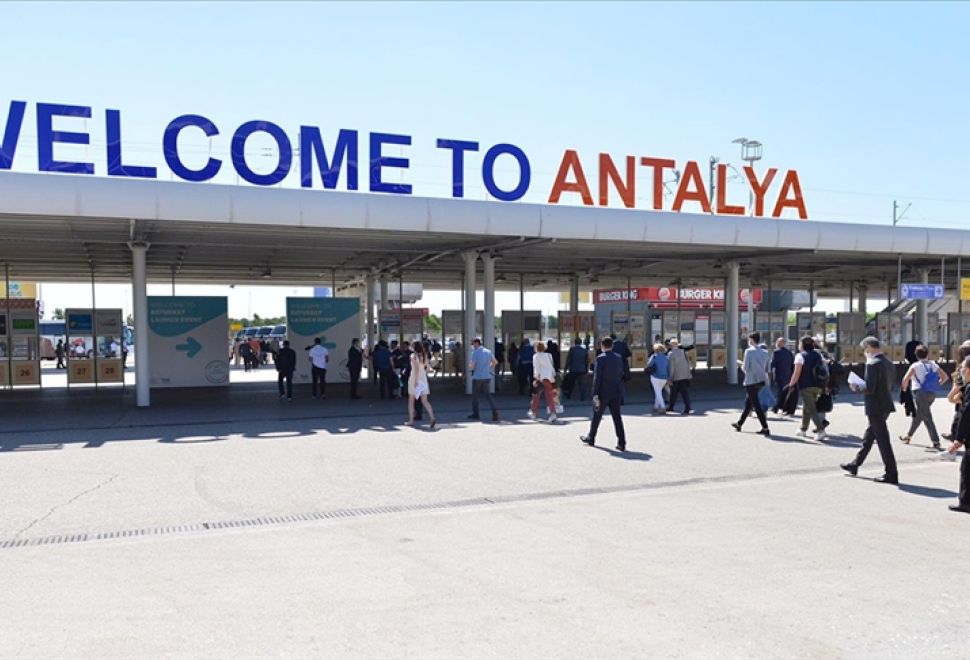 Antalya’da Turist Rekoru