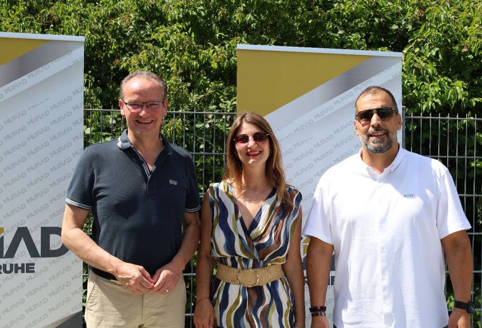 Federal Devlet Bakanı Günther Krichbaum, MÜSİAD Karlsruhe’nin Aile Yaz Festivali’nde Türk Toplumuyla Buluştu