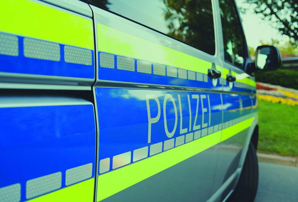 Leonberg’de Silahlı Dehşet: 44 Yaşındaki Saldırgan Polis Operasyonunda Öldürüldü