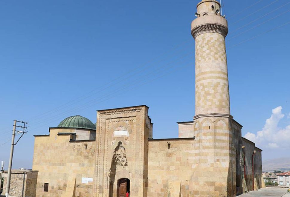 Niğde’de Gezilecek Yerler: Tarihin ve Doğanın İç İçe Olduğu Sessiz Şehir