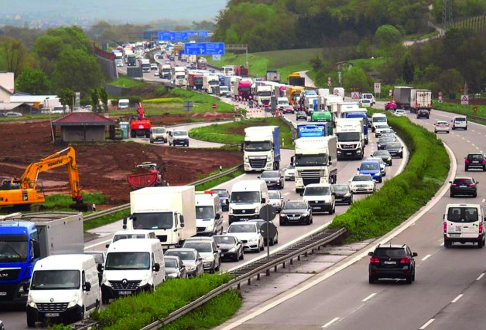 A8 ve A93’te İlk Kez ‘Stau’ Nedeniyle Çıkış Yasağı Uygulaması