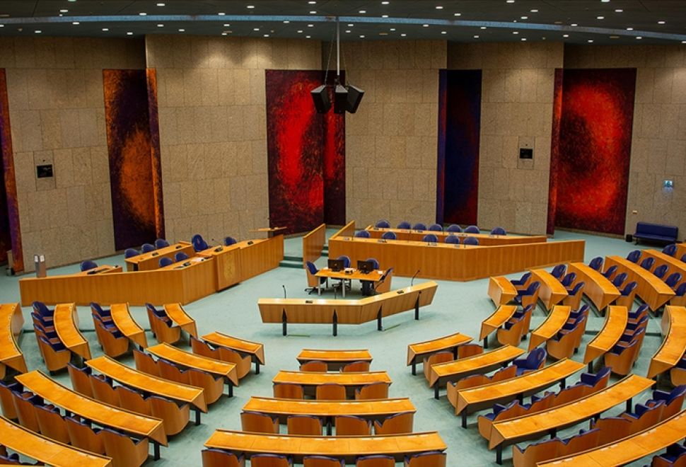 Hollanda’da Yaptırım Krizi, Bakanlar Görevden Ayrıldı