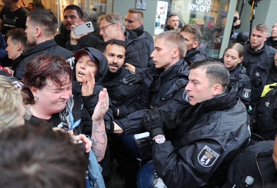 Berlin’de Filistin’e Destek Eylemine Polis Müdahalesi 