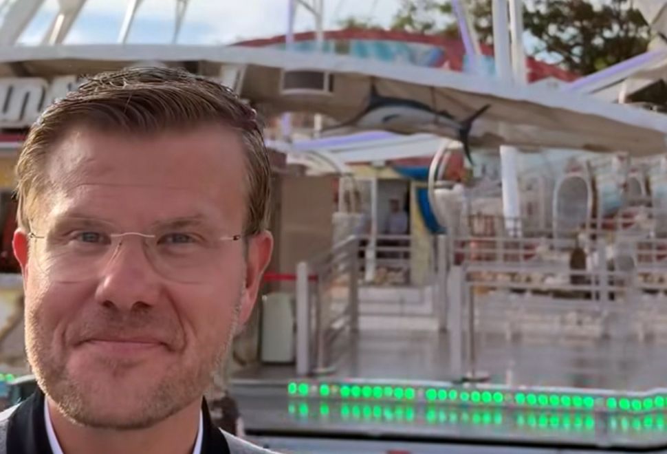 Marcus König: “Benimle Dönme Dolaba Binmek İster misiniz?”
