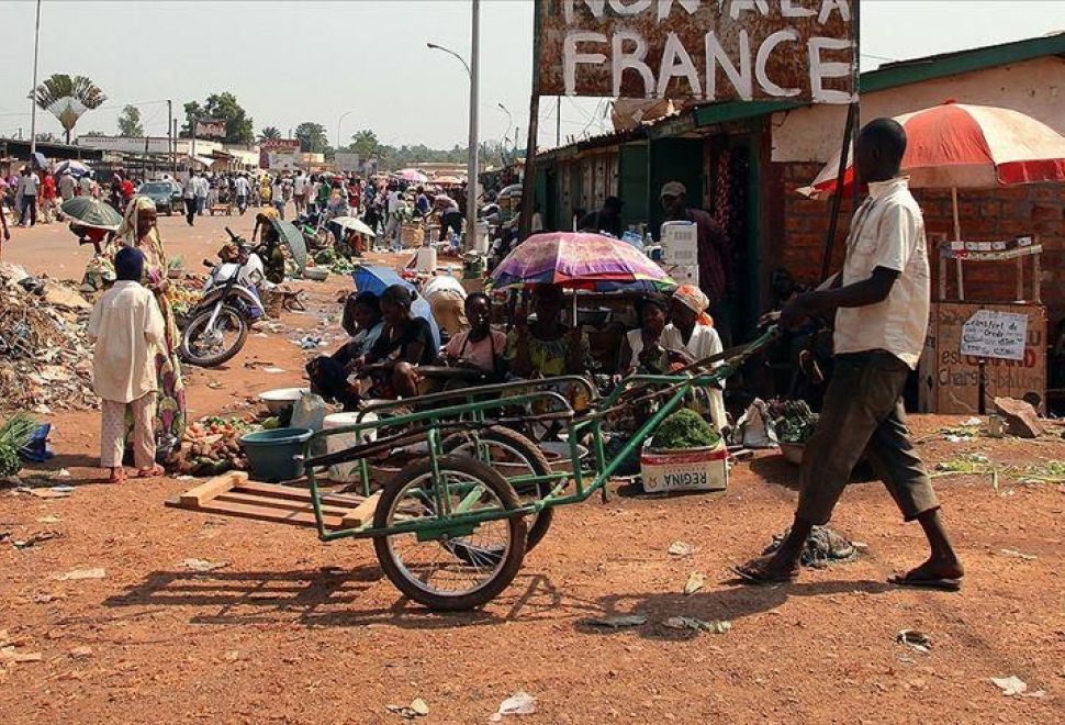 Fransa'dan Madagaskar'a Tarihi İade