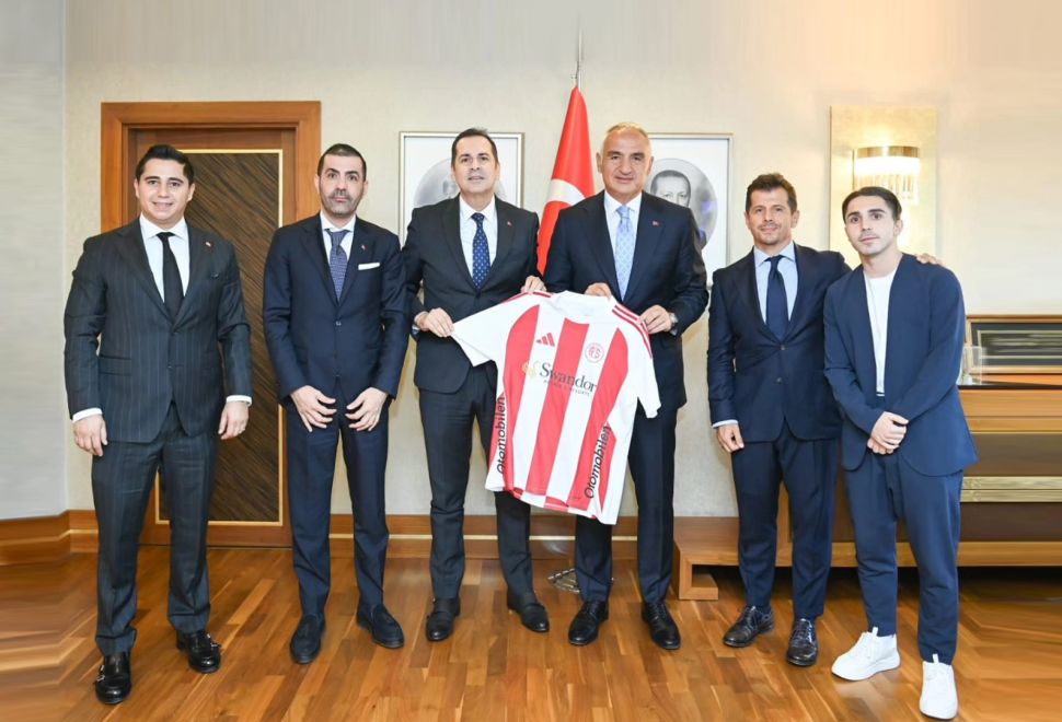 Avrupalı Türk’lerin de Yakından Takip Ettiği Antalyaspor