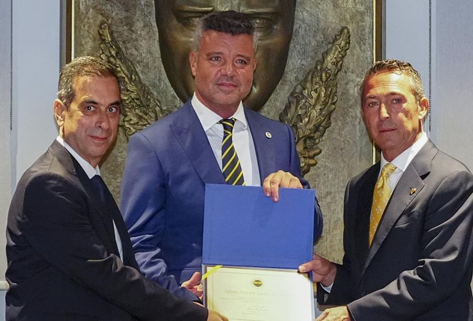 Başkan ve Yönetim Kurulu Üyeleri Mazbatalarını Aldı