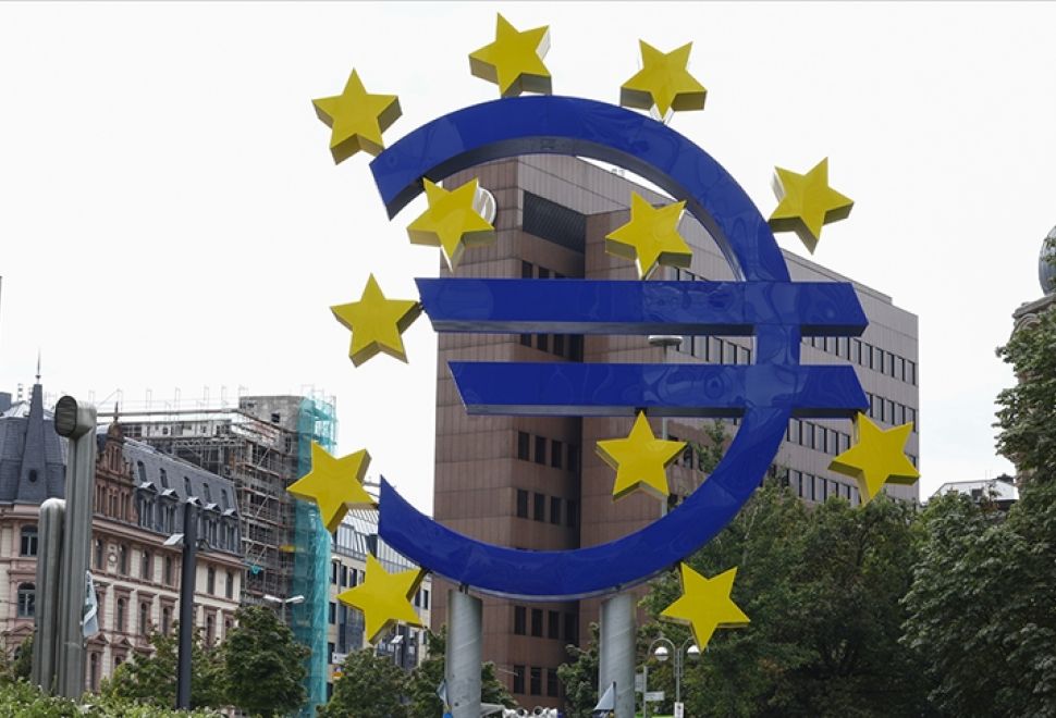 Euro Bölgesi’nde Düşük Faizler Banka Kredilerini Artırıyor