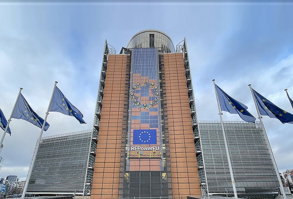 AB’den Yatırım Çağrısı, Tasarruflar Ekonomiye Kazandırılacak