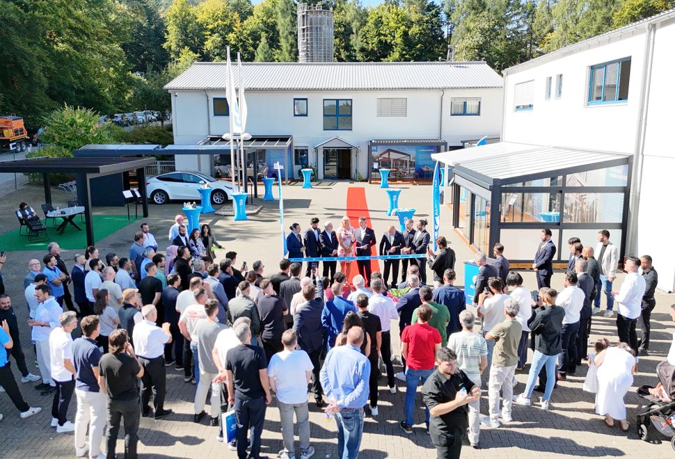 Avrupa’daki Türk Girişimcilerden Güçlü Adım: Mannheim’da Modern Veranda Üretim Tesisi Faaliyete Girdi