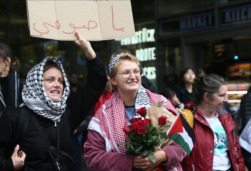Avusturyalı Aktivistler de Ülkelerine Döndü
