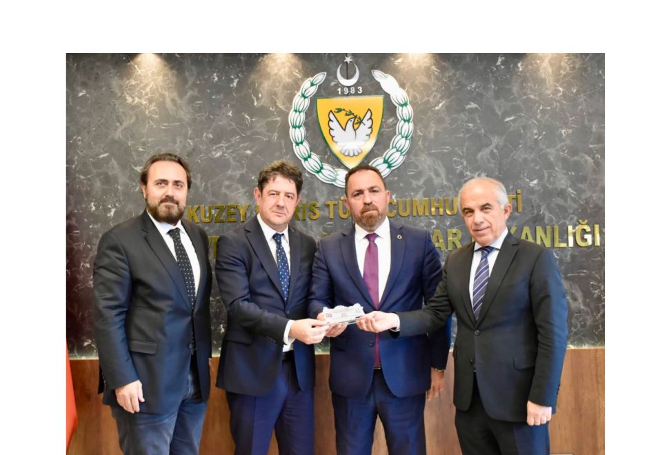 Tarım ve Doğal Kaynaklar Bakanı Hüseyin Çavuş, Turunçgil Sektörü Temsilcilerini Kabul Etti