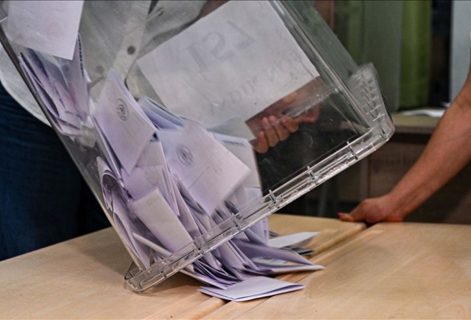 KKTC'de Resmi Olmayan Sonuçlara Göre Tufan Erhürman, Yeni Cumhurbaşkanı Seçildi