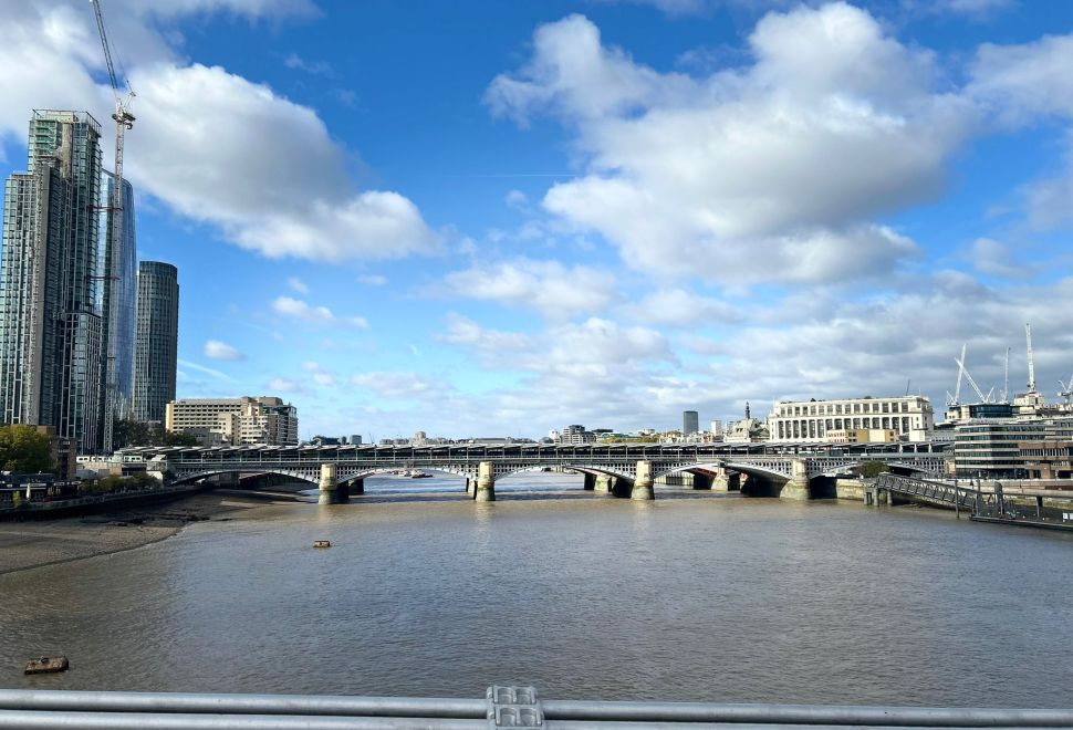 Londra; Asla Uyumayan Şehir