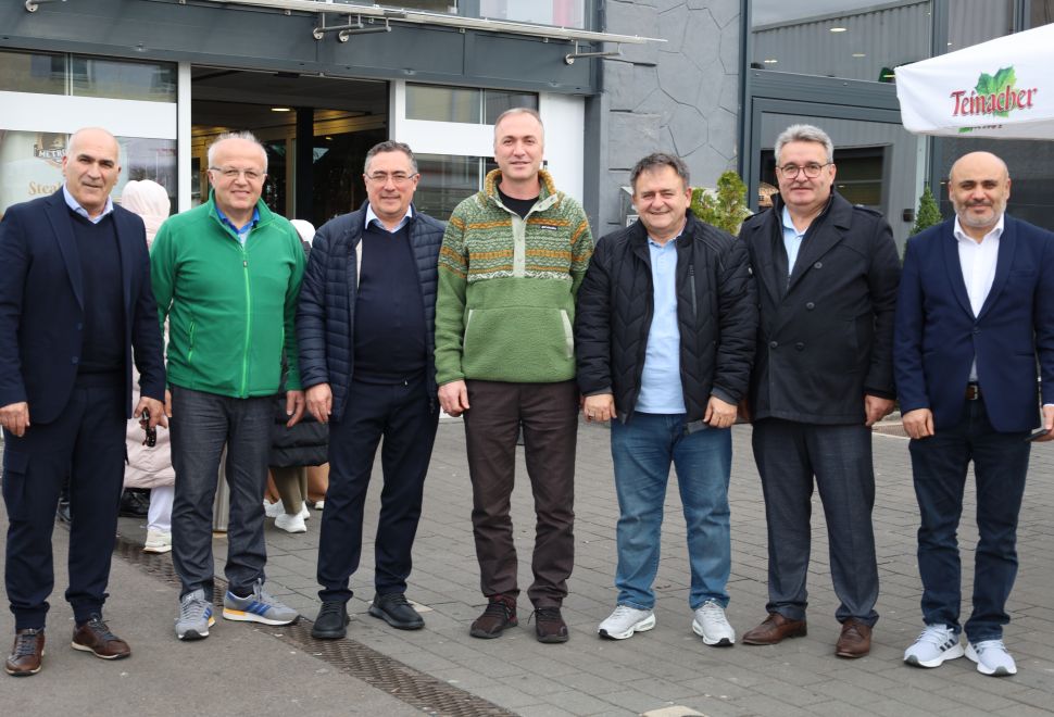 Giresun Belediyesi Turizm koordinatörü  Tamer Uzuner, Stuttgart’ta STK ve İş Dünyası Temsilcileriyle Bir Araya Geldi