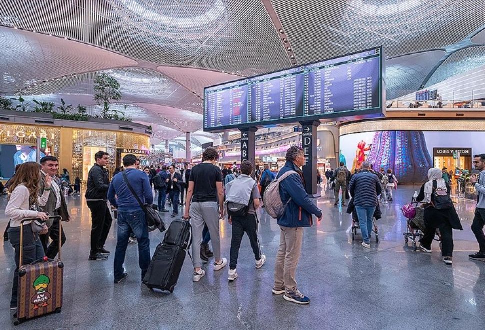 İstanbul Havalimanı Uçuş Trafiğinde Lider