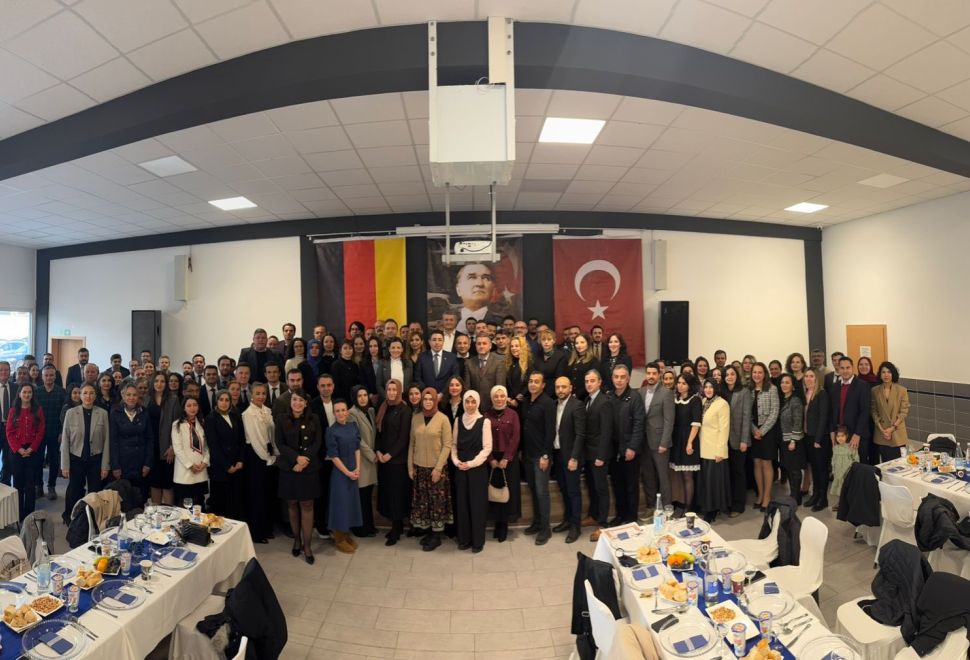 Karlsruhe’de 24 Kasım Öğretmenler Günü Coşkuyla Kutlandı