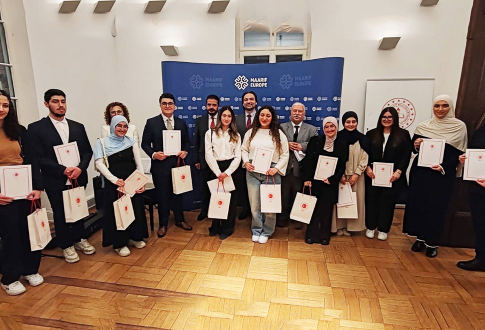 Başarılı Öğrenciler Ödüllendirildi